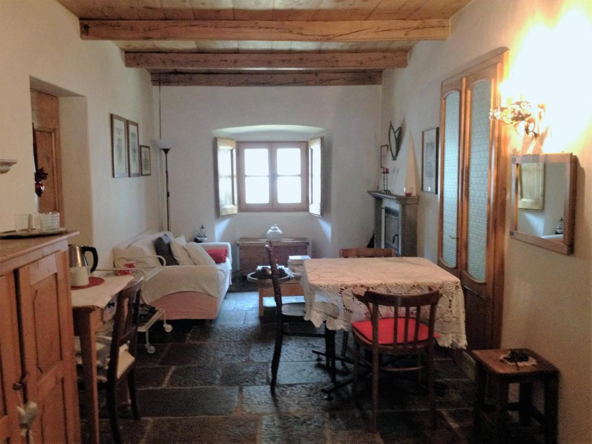 Bb Chiavenna Centro Storico Bed & Breakfast Exterior foto