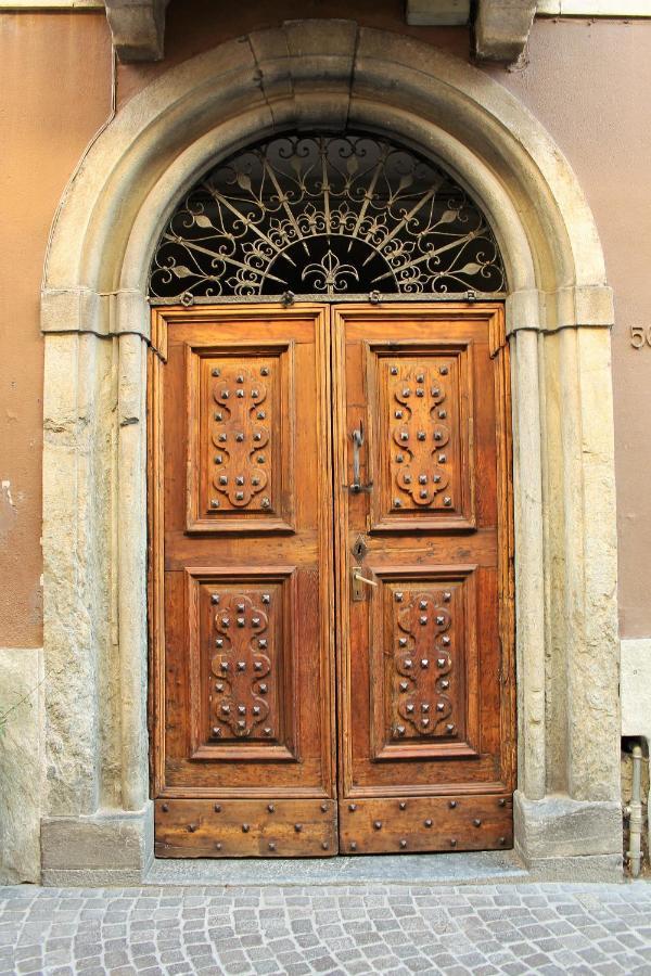 Bb Chiavenna Centro Storico Bed & Breakfast Exterior foto